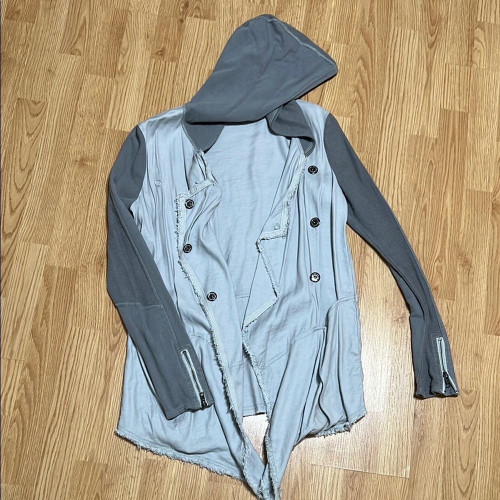 Two-toned Capes Gray Women's Jacket